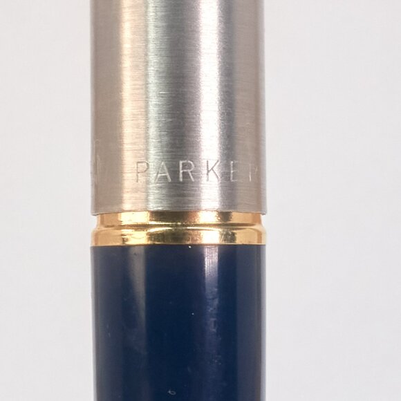 Parker 45 Fountain Pen / USA Made / Blue Barrel & Steel Cap / 1980 Engraved - Picture 8 of 16